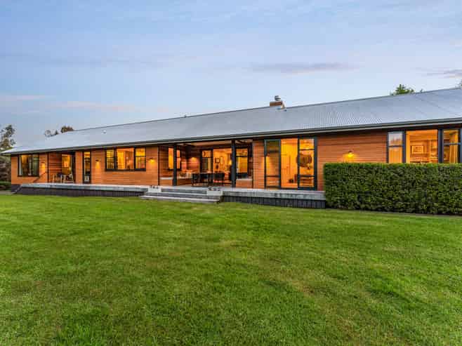 2 Tamahunga Drive, Matakana