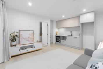 1/21 Church Street, Mosgiel