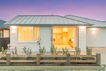 1/21 Church Street, Mosgiel