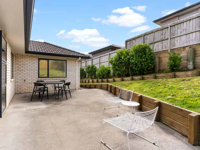 11 Karika Place, Massey