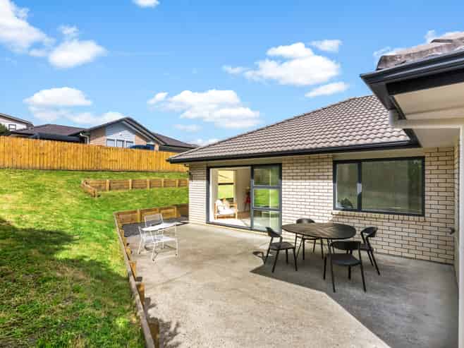 11 Karika Place, Massey