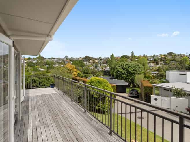 10 Dover Place, Remuera