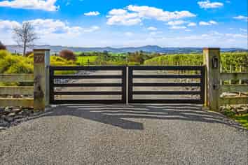 77 Sharp Road, Matakana