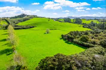 77 Sharp Road, Matakana