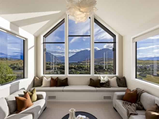 4 McKellar Drive, Jacks Point