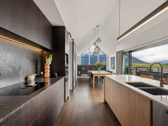 4 McKellar Drive, Jacks Point