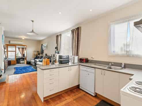 7 Athol Place, Ravensbourne