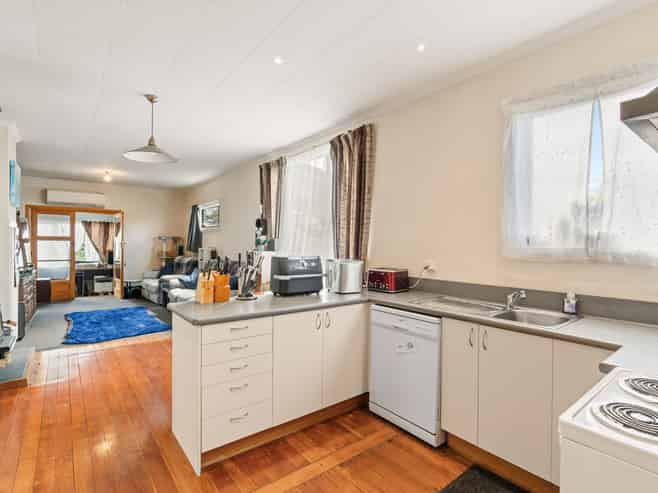 7 Athol Place, Ravensbourne