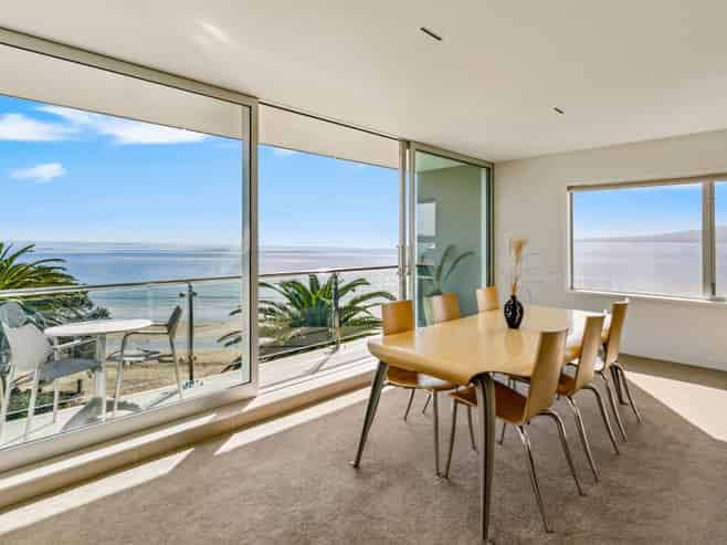 13/64 Milford Road, Milford