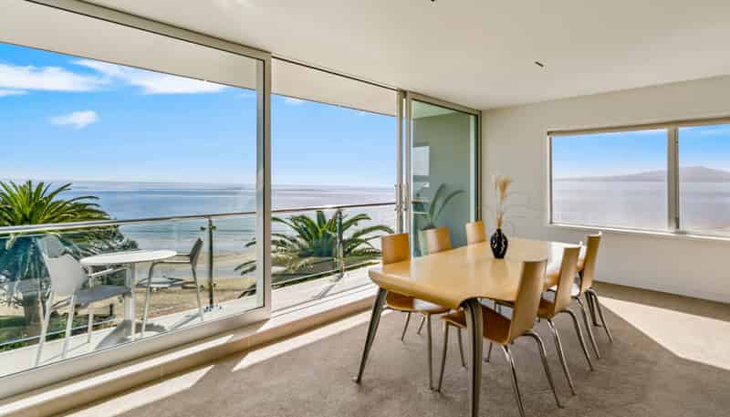 13/64 Milford Road, Milford