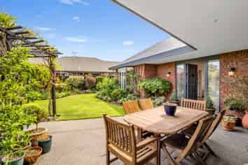 8 Stable Way, Belfast