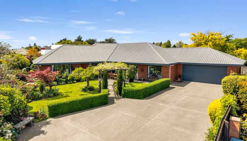 8 Stable Way, Belfast