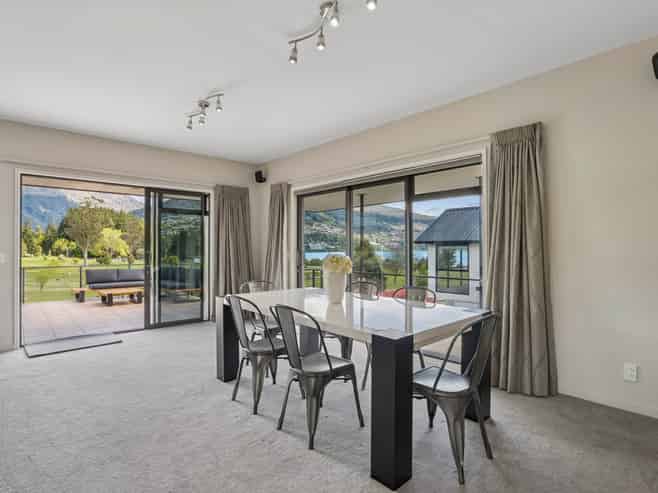 12 Grove Lane, Kelvin Heights