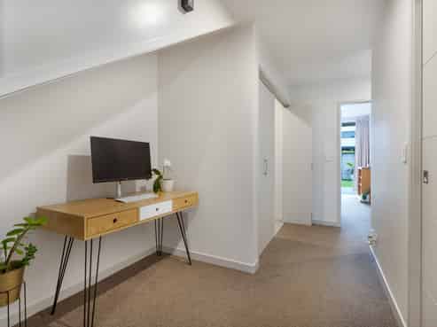 63b Whitford Brown Avenue, Papakowhai