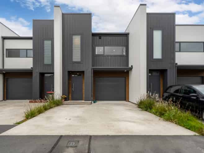 63b Whitford Brown Avenue, Papakowhai