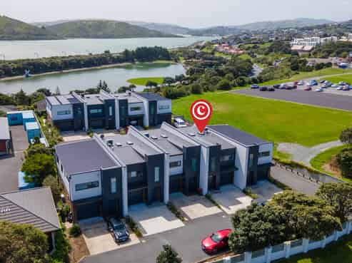 63b Whitford Brown Avenue, Papakowhai