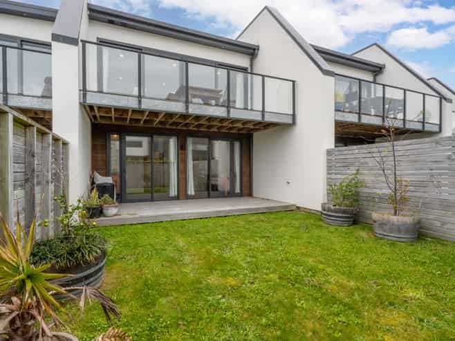 63b Whitford Brown Avenue, Papakowhai
