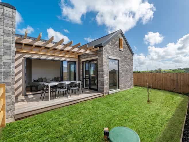 14 Shropshire Street, Karaka