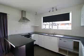 2A Nikau Drive, Redwoodtown
