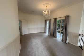 26 Anaheim Boulevard, Shamrock Park