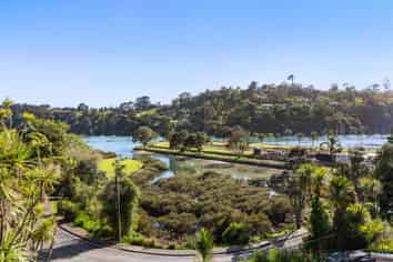 7A Duck Creek Road, Stillwater