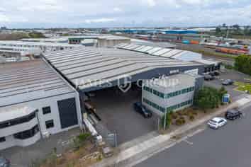 614sqm Warehouse + 1885sqm Canopy