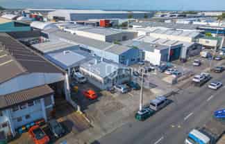 Food Grade + Yard | Onehunga
