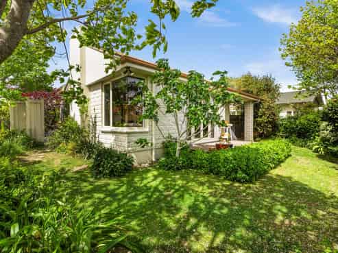 8A McHardy Street, Havelock North