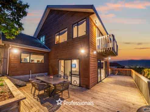 6 Avonlea Grove, Belmont