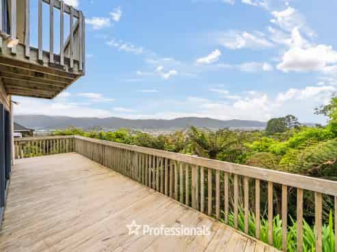 6 Avonlea Grove, Belmont