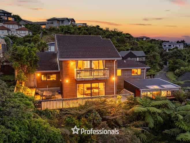 6 Avonlea Grove, Belmont