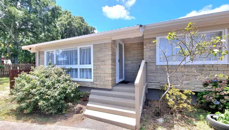 176 Gossamer Drive, Pakuranga Heights