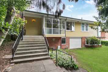 1 Quentin Avenue, Epsom