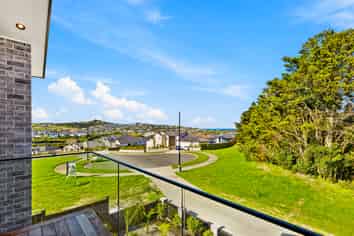 10 Dulcie Way, Orewa