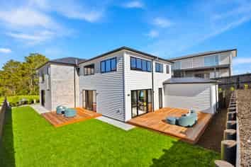 10 Dulcie Way, Orewa