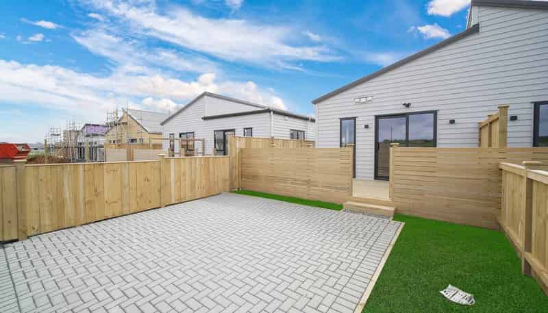 12 Kaapehu Street, Karaka