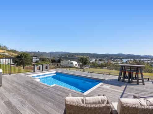 36 Panorama Parade, Pauanui