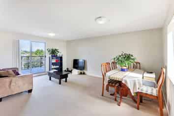 4D/20 Morning Star Place, Mount Albert