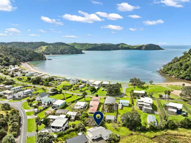 151 Webb Road, Helena Bay