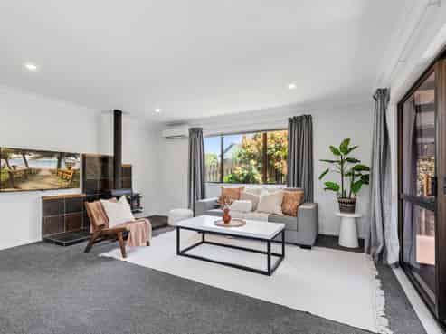 13A Tupaea Place, Otumoetai