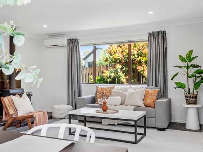 13A Tupaea Place, Otumoetai