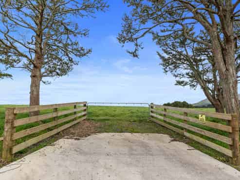  Pukehuia Road, Tangiteroria
