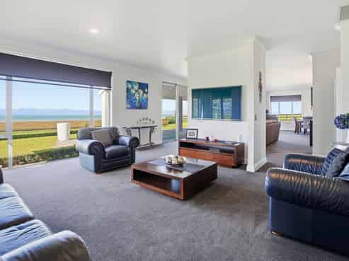 766A Back Miranda Road, Miranda