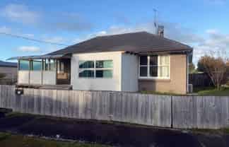 25 Rawlings Street, Bader