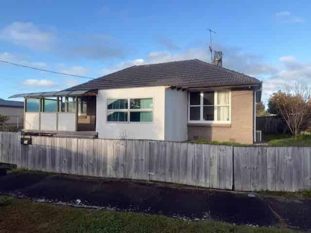 25 Rawlings Street, Bader