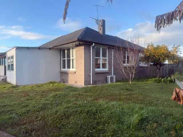 25 Rawlings Street, Bader