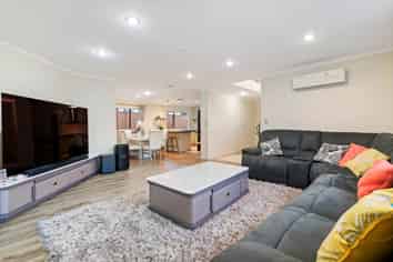 16 Janway Avenue, Flat Bush