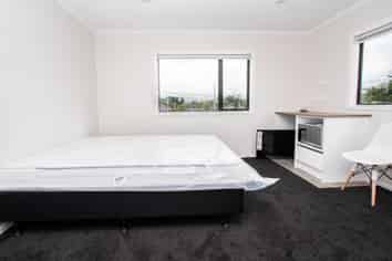 2D/7 Nevada Road, Silverdale