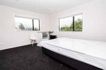 2D/7 Nevada Road, Silverdale