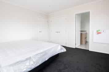 2D/7 Nevada Road, Silverdale